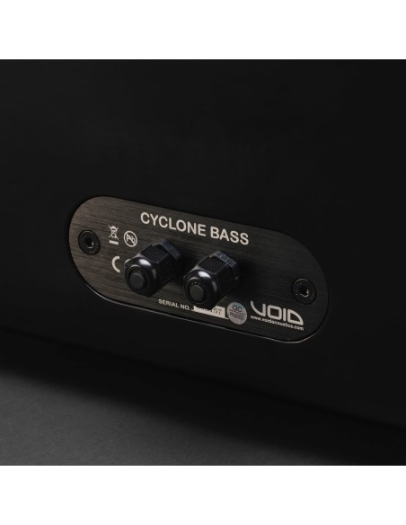 Cyclone Bass.1 - Negro 